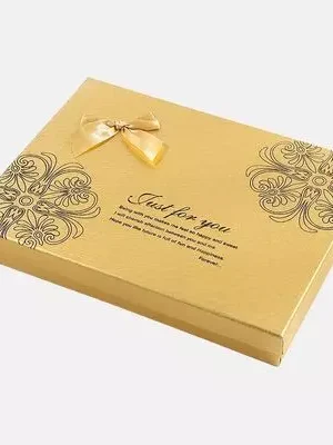 Tailor-Made Gold Art Paper Chocolate Gift Boxes