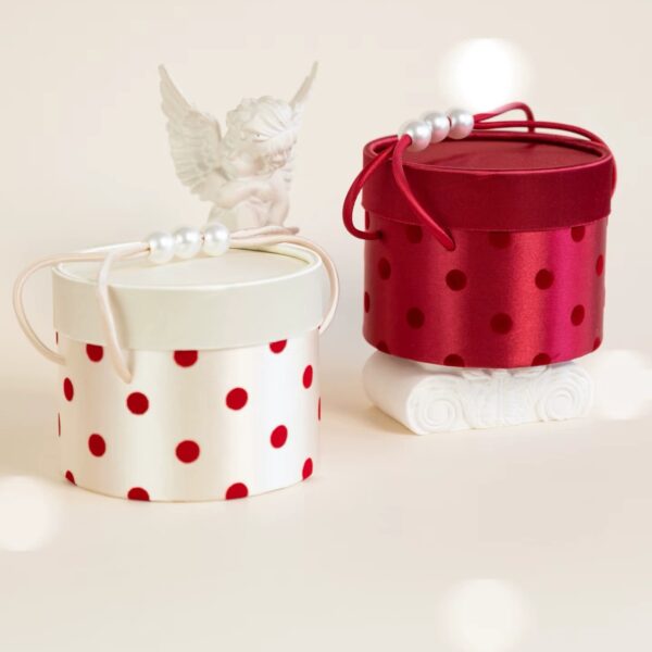 Chic Polka Dot Round Gift Boxes with Pearl Handle, Custom Luxury Packaging for Weddings, Parties & Gifts